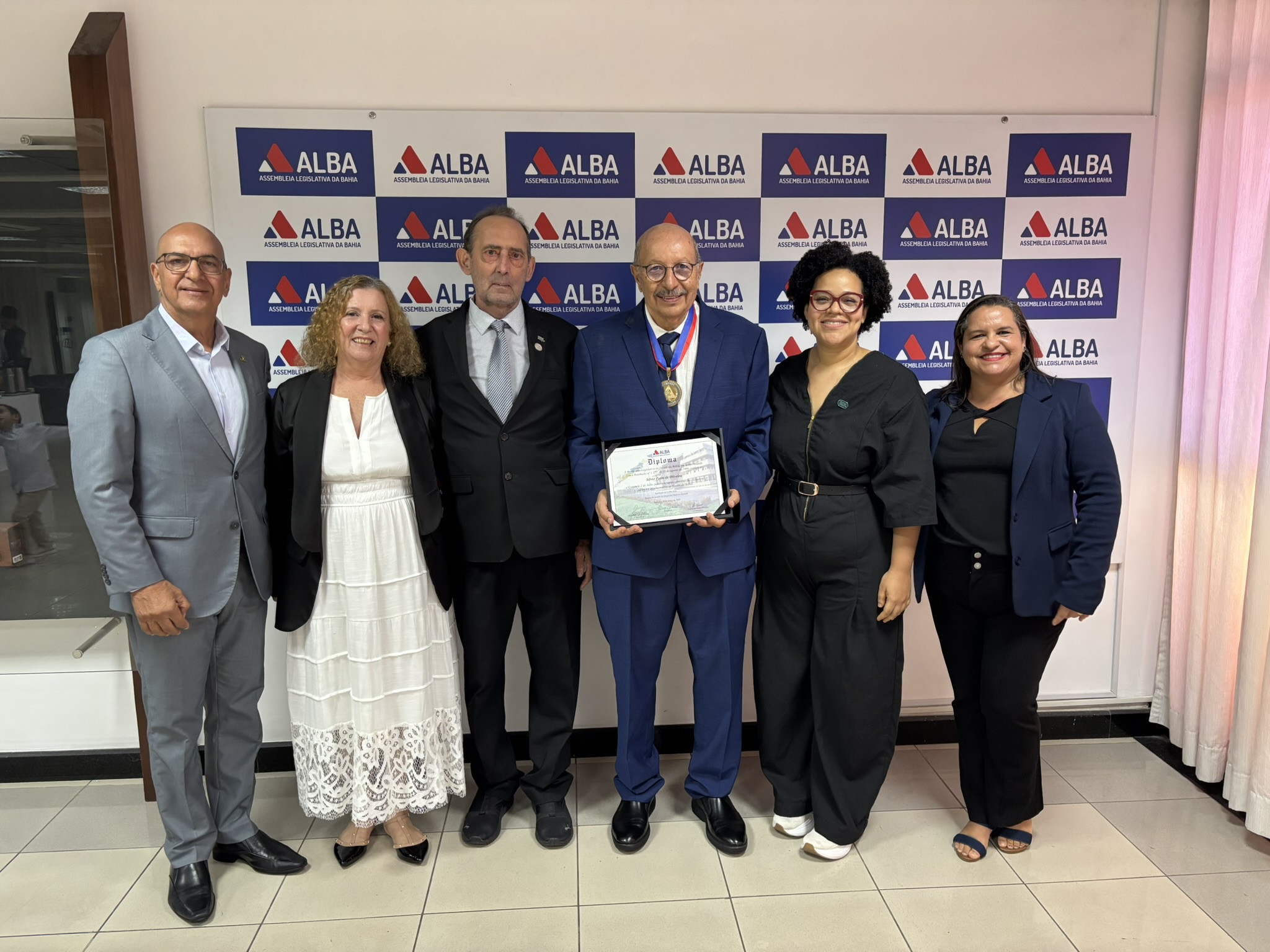 2026.03.19 Entrega Comenda 2 de Julho Dr. Sílvio Porto 76